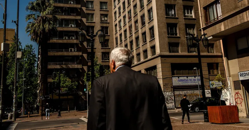 Fondos de pensiones chilenos reducen pérdidas en swaps ante repunte de los bonos en EE.UU.