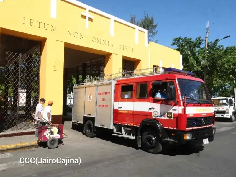 Bomberos inspeccionan 284 cementerios en Nicaragua previo al Día de los Difuntos