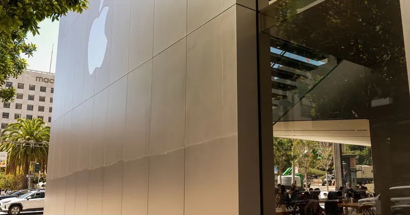 Apple acusa a OpenAI de destruir pruebas en demanda por secretos comerciales