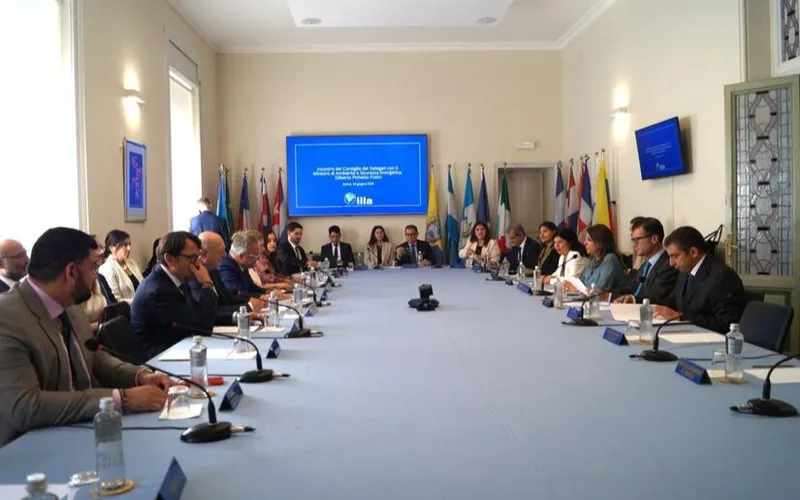 En Consejo de Delegados IILA con Ministro italiano de Medio Ambiente y Seguridad Energética
