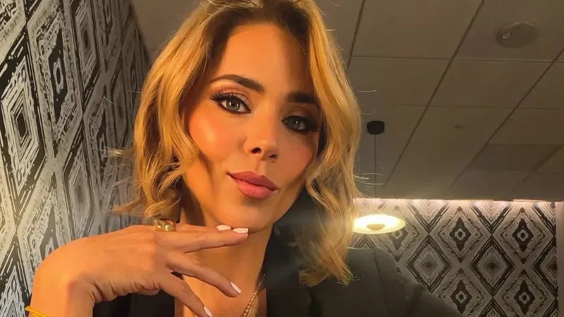 Ana Carla Sinclair se defiende ante demanda de Gabriel Soto: 'No es el nombre del que me enamoré'