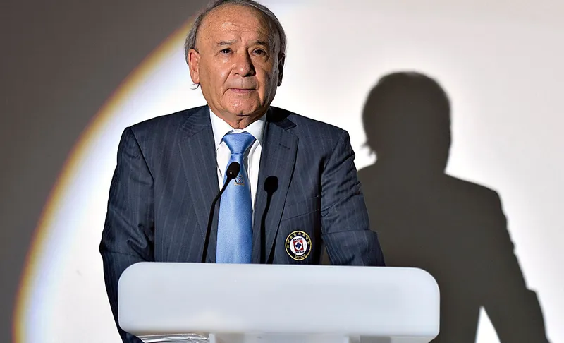 Murió el polémico Guillermo Álvarez Cuevas, ex presidente de Cruz Azul
