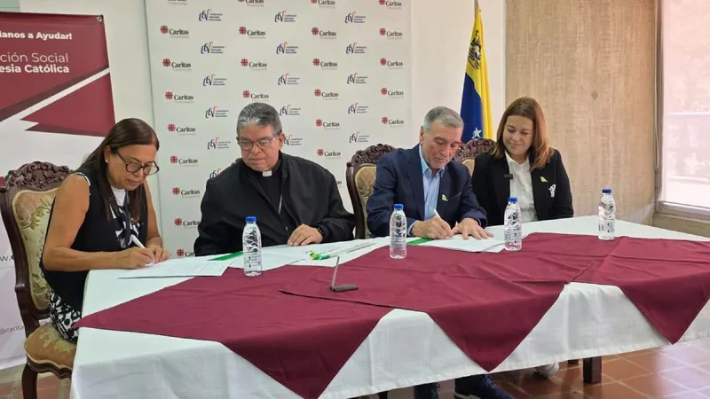 Cáritas y Fundación LASER sellan alianza para fortalecer la distribución de ayuda humanitaria