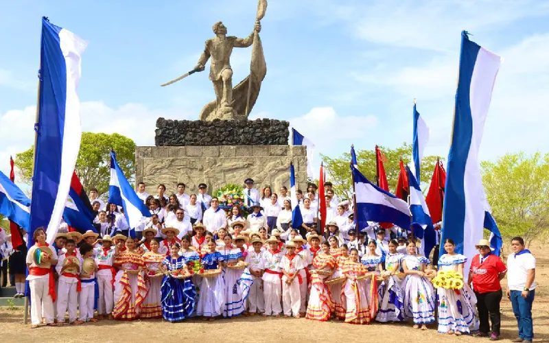Instituciones educativas y movimientos estudiantiles rinden homenaje a gesta de la Hacienda de San Jacinto