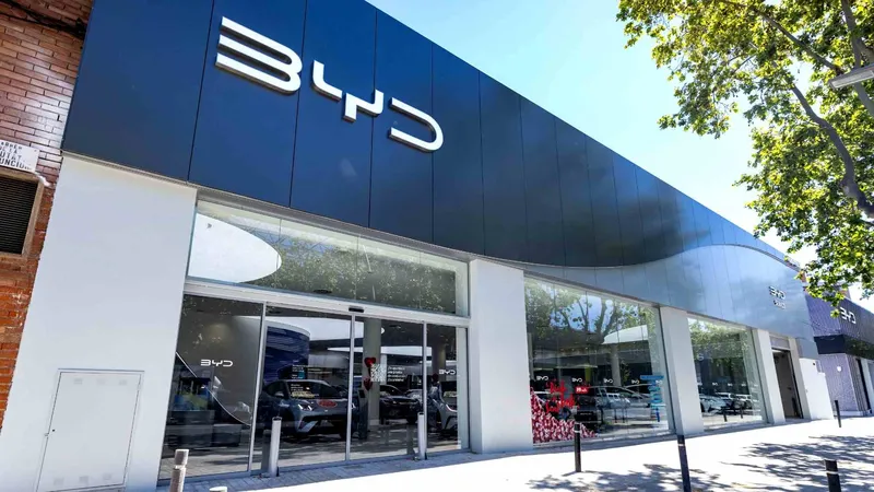 BYD acelera su expansión en España con 11 nuevos concesionarios y ya prepara su llegada a Andorra