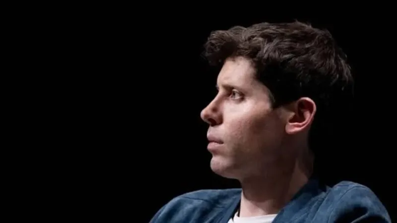OpenAI descubrió que sus propios agentes de IA estaban accediendo sin permiso a webs del Gobierno de EEUU. Algunos llegaron a usar credenciales encontradas en Internet