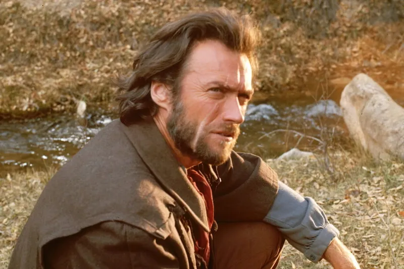 Es uno de los mejores wésterns de Clint Eastwood. También enfureció a medio Hollywood y "cambió las reglas" para siempre