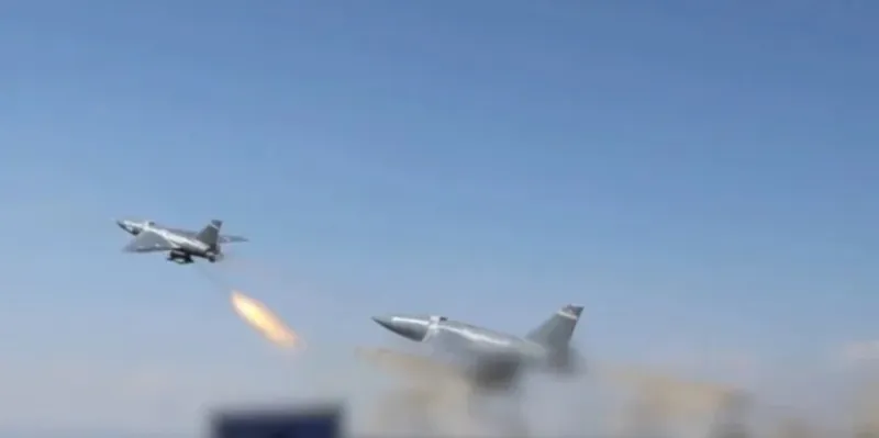 Irán afirma que destruyó aviones de EE.UU. y amplía sus ataques en la región