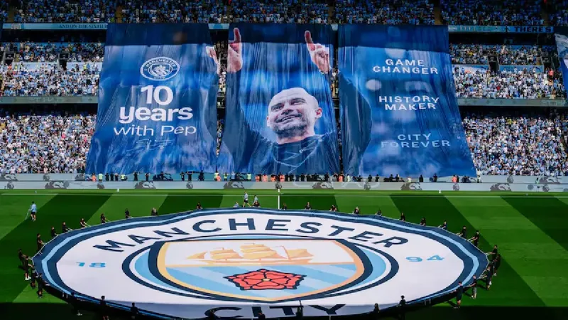 Manchester City rinde homenaje a Pep Guardiola en su último partido en el Etihad Stadium