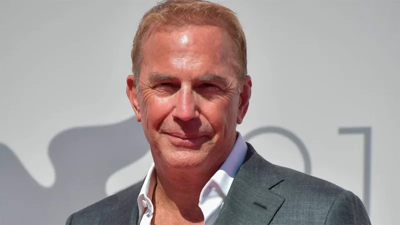 Hace 66 años, Kevin Costner no se dio cuenta de inmediato de que acababa de conocer a una leyenda del cine