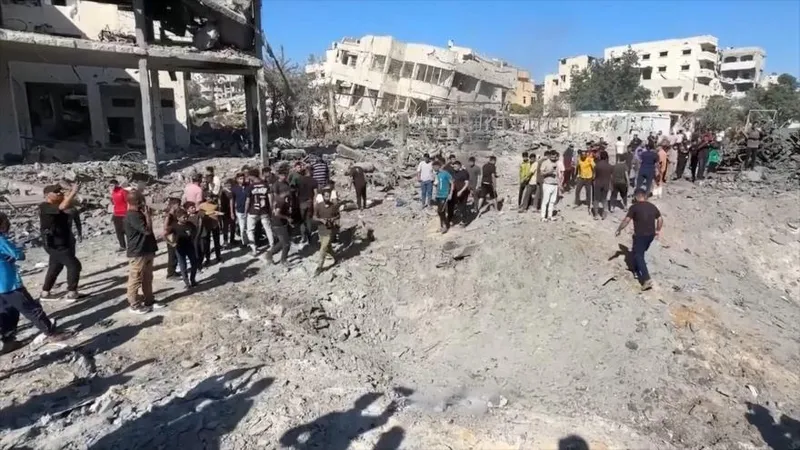 Bombardeos israelíes dejan 18 muertos y frenan tregua en Gaza
