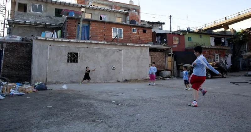 Advierten sobre brechas sociales y desigualdades estructurales en la primera infancia en Argentina