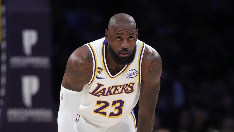 Miami anuncia la presentación de LeBron James… por error