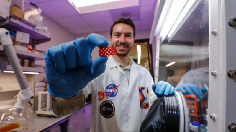 Las baterías ya no tendrían que dictar la forma de nuestros dispositivos. Investigadores imprimieron en 3D un electrolito capaz de adaptarse a casi cualquier diseño