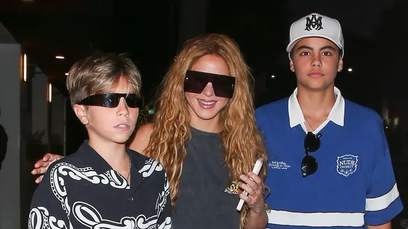 Shakira presume a su hijo Milan como todo un experto del Mundial, ¡tienes que verlo!
