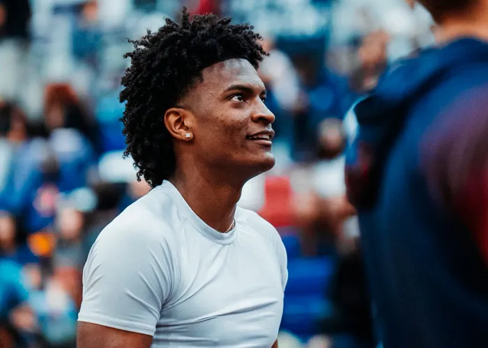 El difícil camino de Kaleb Myers hacia la NCAA