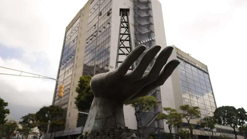 Venezuela se acerca al diálogo con la oposición ante las dudas sobre el destino de sus recursos petroleros
