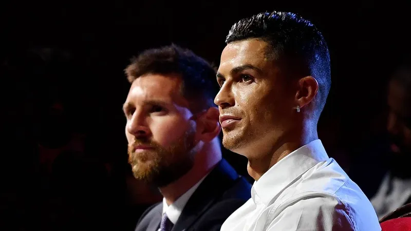 Cristiano Ronaldo envía a Lionel Messi un mensaje de consuelo tras la dura pérdida de su papá
