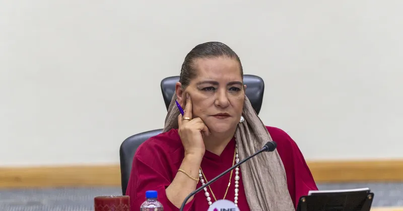 Presidenta del INE presenta una inédita renuncia al cargo tras acusaciones de corrupción