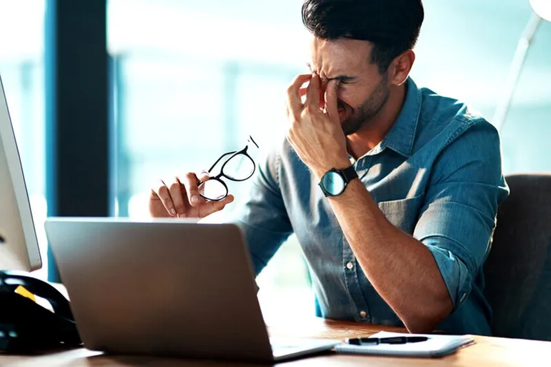 El jefe de una empresa, de 22 años, exigía 80 horas semanales a sus empleados: "No ofrecemos equilibrio entre vida laboral y personal"