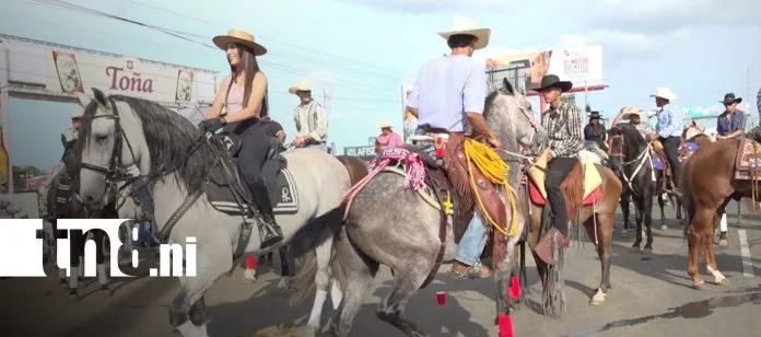 Caballos, música y tradición llenan las calles de Managua en la hípica 2026