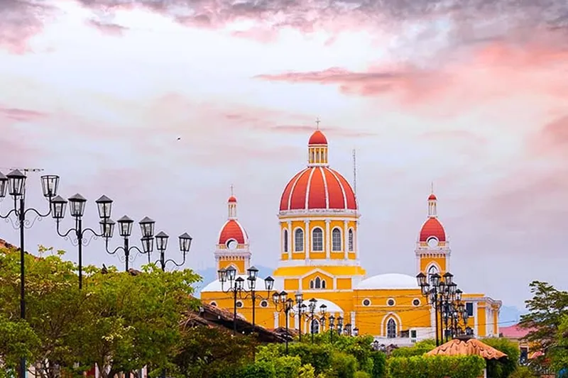 Turismo impulsa economía con incremento del gasto diario de visitantes
