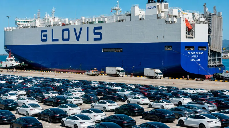 36 km si los pusiéramos en fila: China marca un nuevo récord logístico mandando a Europa un cargamento de coches eléctricos gigantesco
