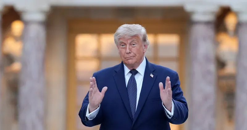 Trump restablece bloqueo de EE.UU. contra Irán y dice que cobrará 20% a toda la carga que cruce Ormuz