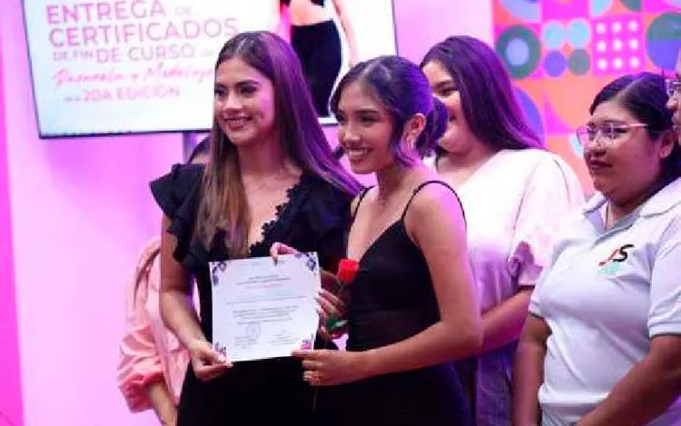 Certifican a jóvenes modelos de Masaya