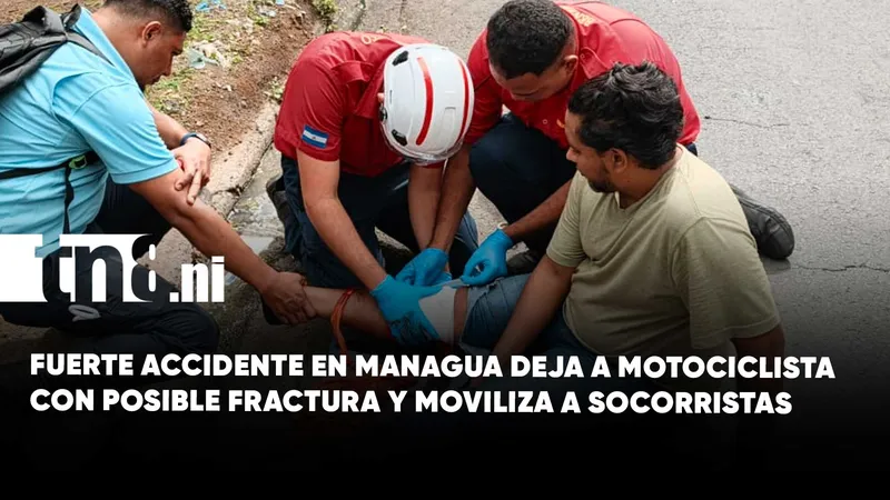 Motociclista queda con posible fractura tras choque con carretón en Managua