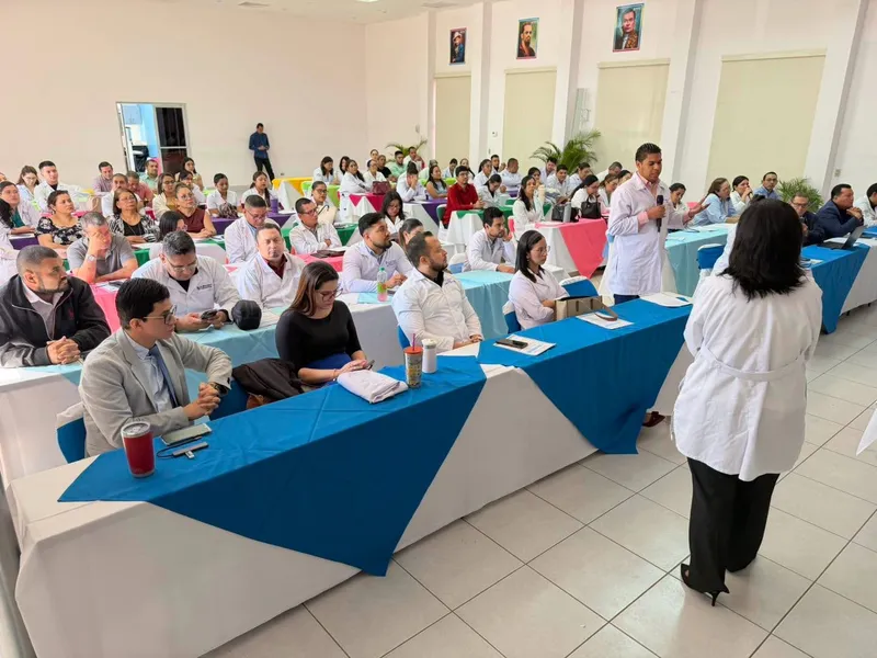 Pediatras nicaragüenses refuerzan conocimientos para mejorar atención en las unidades de salud