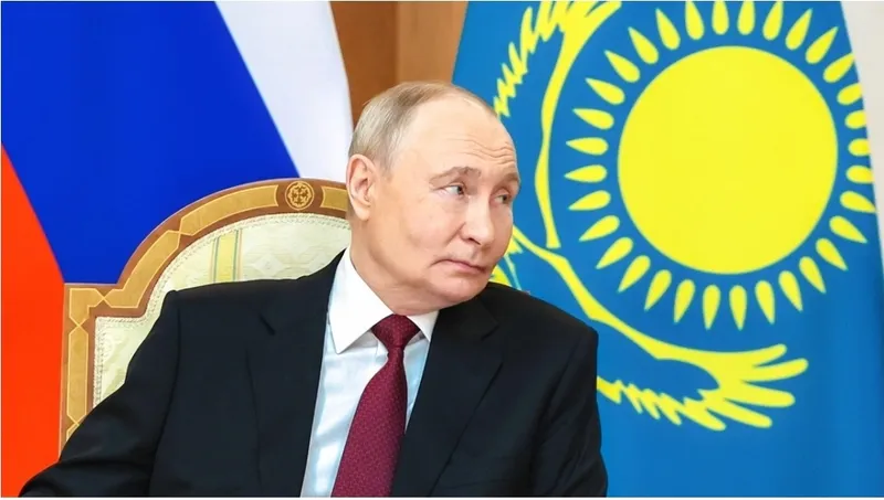 Putin: Rusia participará en la creación de toda una industria de energía nuclear en Kazajistán