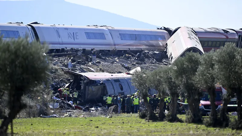 Por qué se repiten las tragedias ferroviarias en España