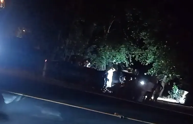 Conductor de camioneta se da a la fuga tras provocar mortal accidente en La Paz Centro