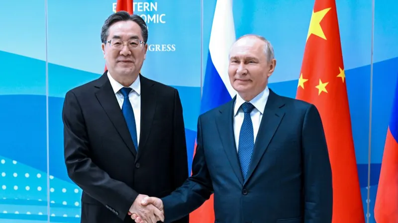 El vicepremier Ding Xuexiang señala que China está lista para impulsar la cooperación energética con Rusia