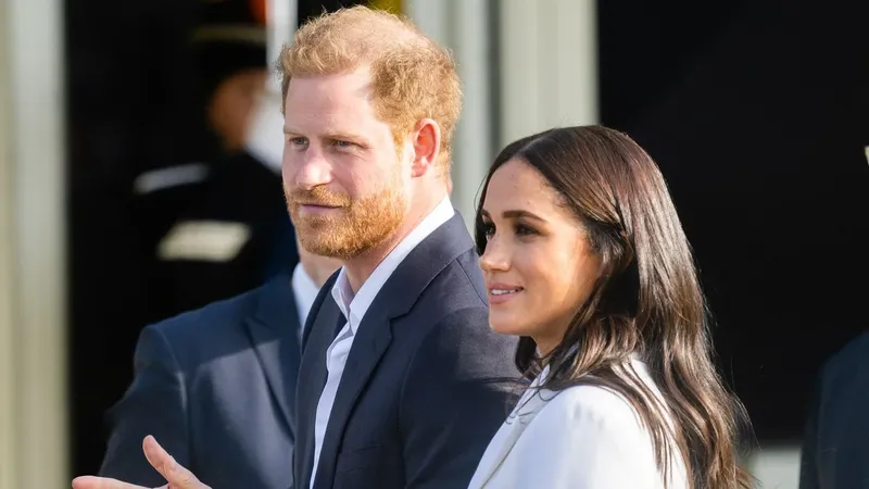 El regreso de Meghan Markle y el príncipe Harry al Reino Unido pone en alerta a los padres de un colegio privado