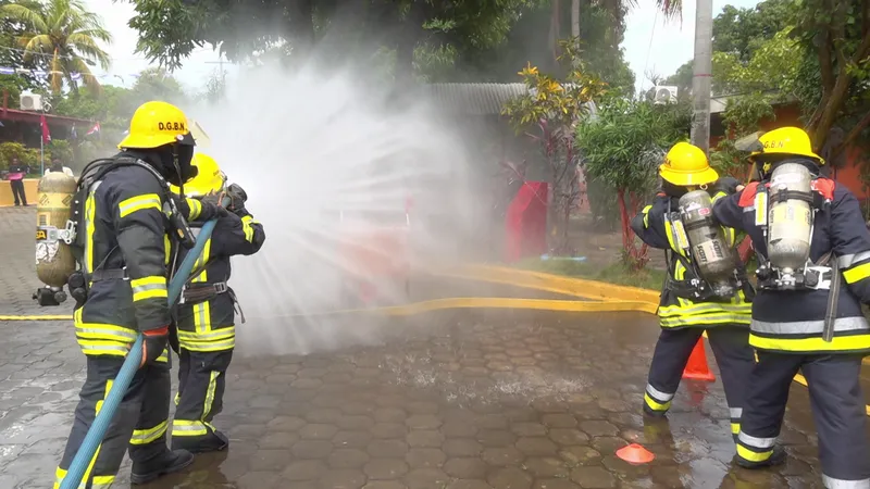 Managua bomberos unidos realizaron un nuevo ejercicio demostrativo