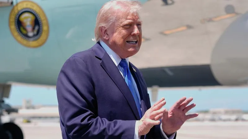 Cámara de Representantes de EEUU aprueba resolución para limitar las acciones de Trump en Irán