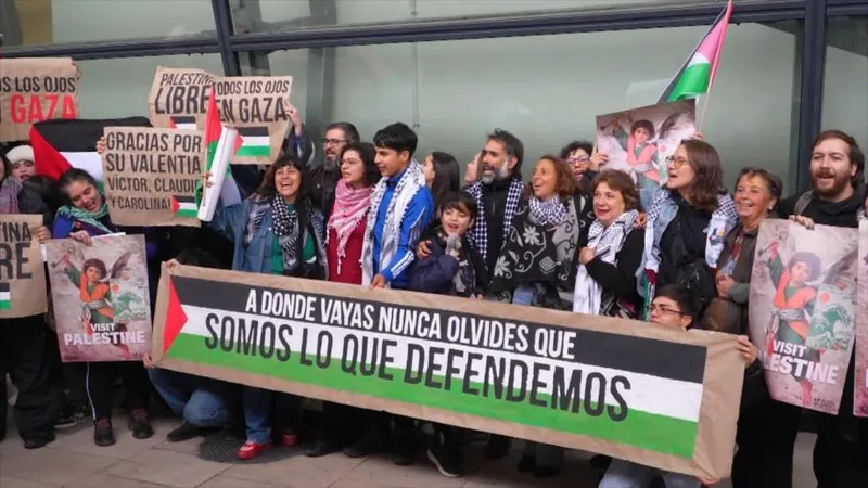 Activistas chilenos de Flotilla Global Sumud regresaron relatando torturas