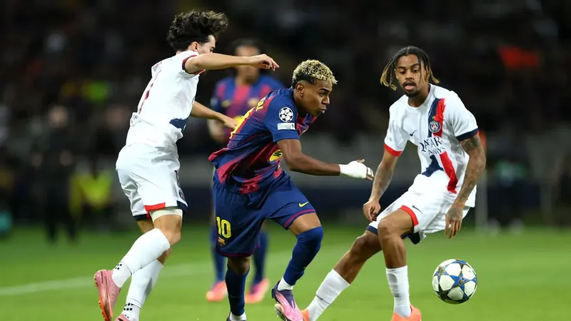 Lamine Yamal liderará al Barcelona ante el desafío del PSG en la Champions