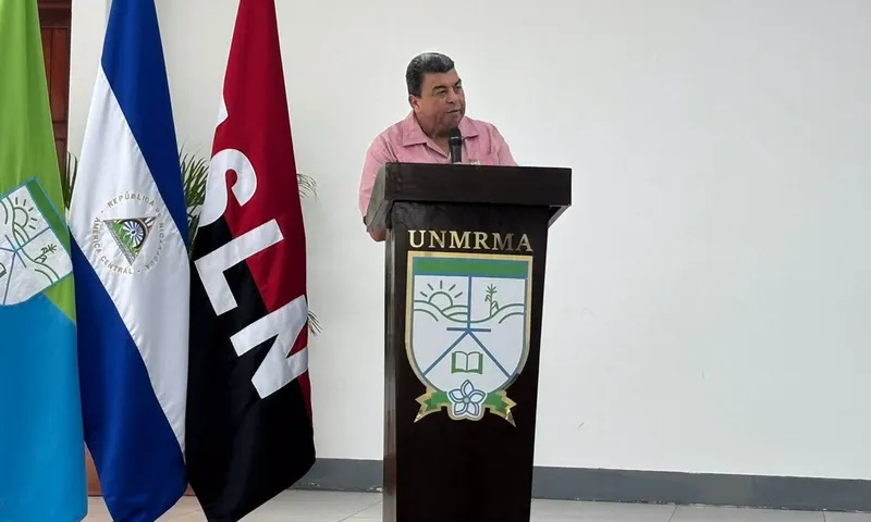 Brindan charla sobre 46 años del proceso democrático en Nicaragua