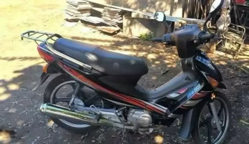 Marisol Murillo grave tras chocar moto contra árbol en Jalapa