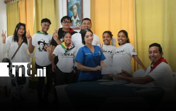 Más de mil becas universitarias fueron entregadas en el Caribe Sur