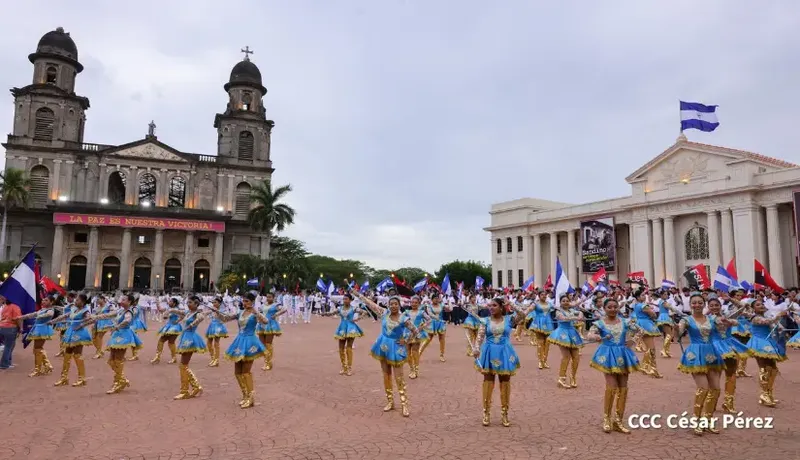 Rosario, destaca despliegue de talento, destreza y belleza en acto celebrado en Plaza de la Revolución