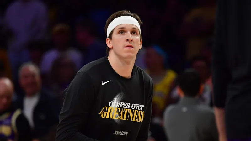Austin Reaves busca romper la hucha de los Lakers