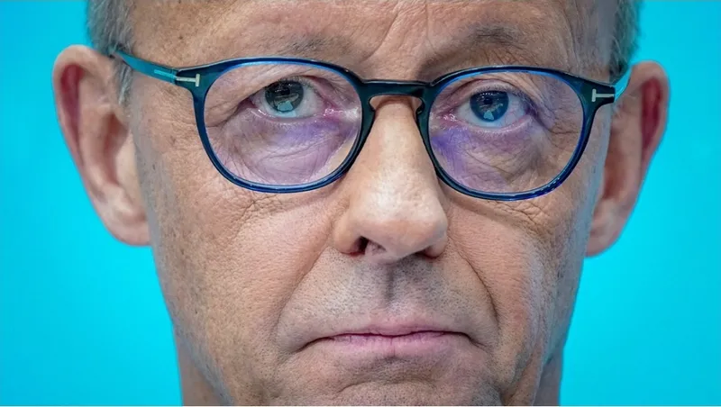 “Una vergüenza patética”: Medvédev tilda a Merz del “canciller más inútil de Alemania”