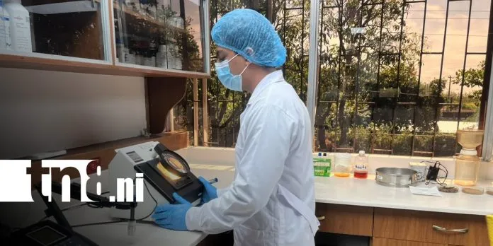 UNAN-Managua reinaugura el Laboratorio de Microbiología Yolanda Mayorga
