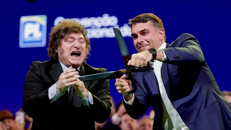 El paso de Flavio Bolsonaro por Argentina tensa el vínculo con Brasil: "Podría llevar a la ruptura"