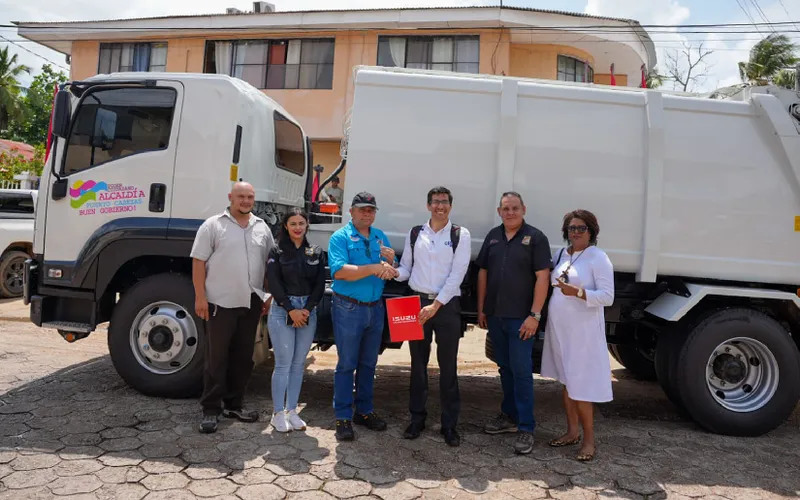 Alcaldía de Puerto Cabezas fortalece lucha frontal contra la basura con nuevo camión compactador
