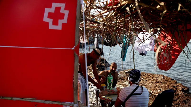 "Están rotos y exhaustos": médicos de Ceuta denuncian el colapso sanitario